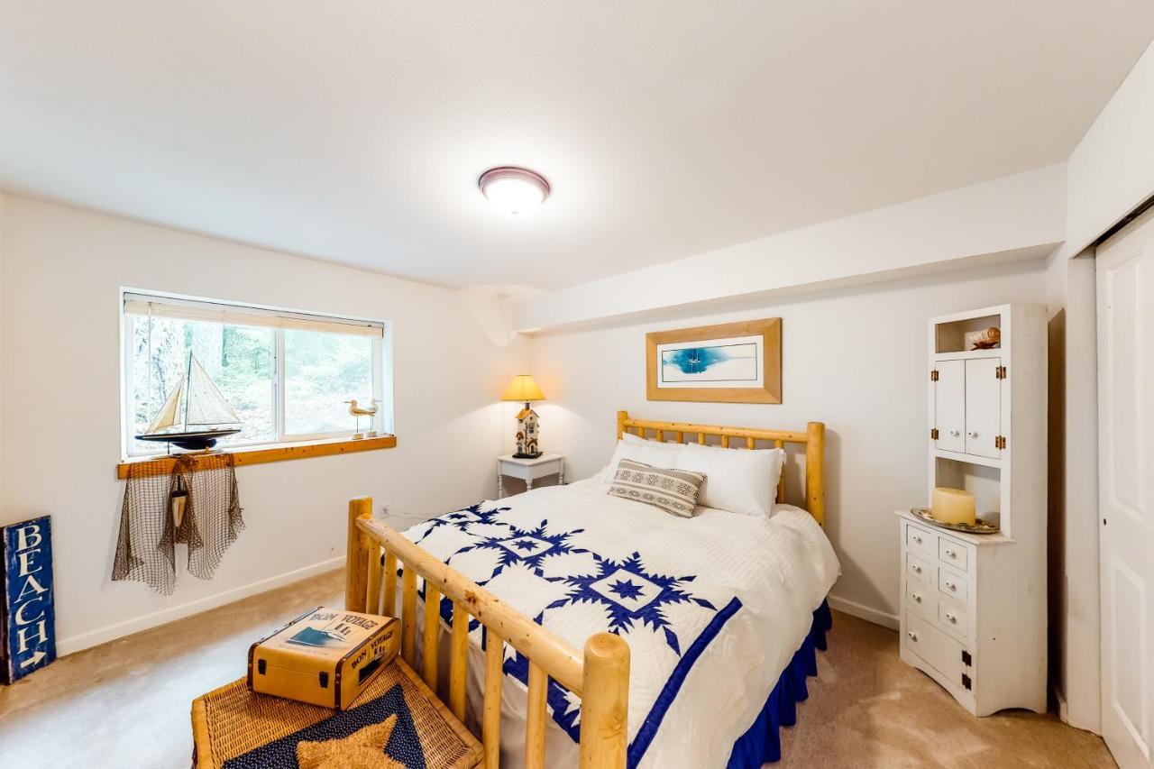 Alpine Home Lilliwaup Екстериор снимка